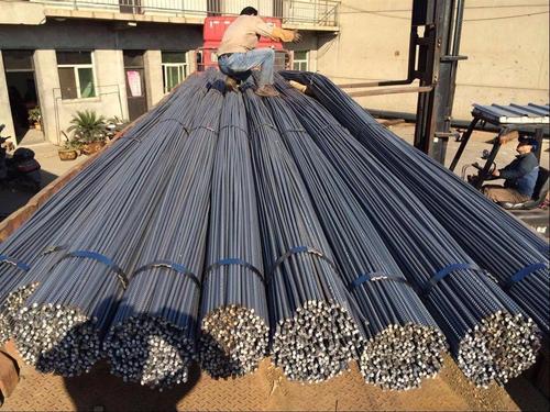 沧州螺旋钢管厂主要依靠钢材厚度层内的感应电流的电阻热